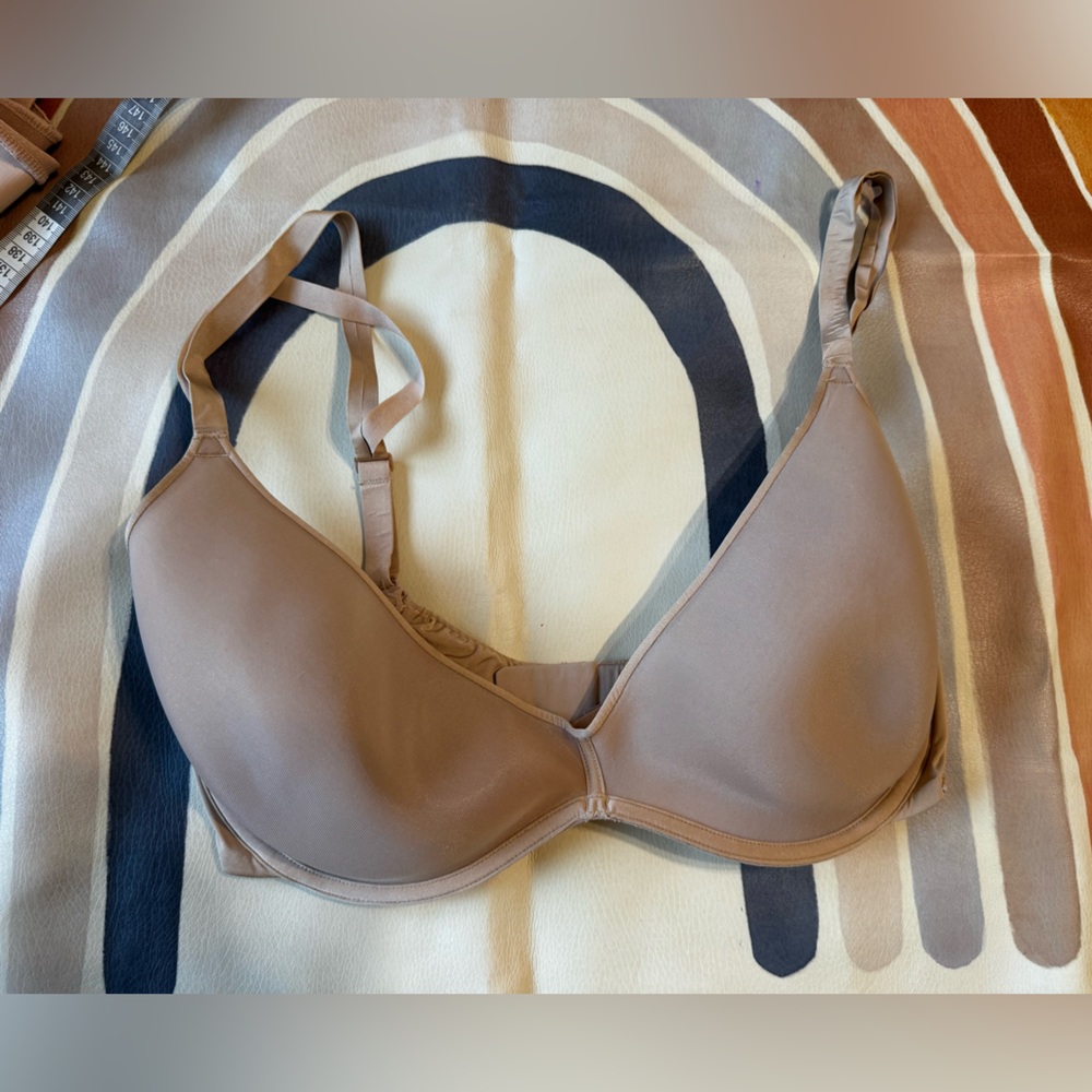 SKIMS Tan  Bra - Picture 4 of 6